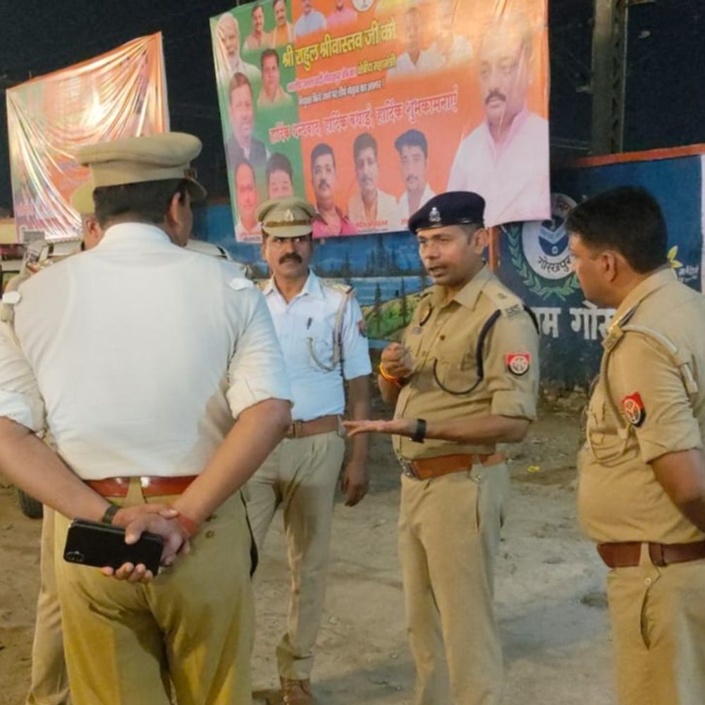 गोरखपुर में ट्रैफिक पुलिस ने पकड़ी 16 गाड़ियां:फूंक मरवाकर चेक किया गया अल्कोहल का लेवल, SP ट्रैफिक बोले- जारी रहेगा अभियान