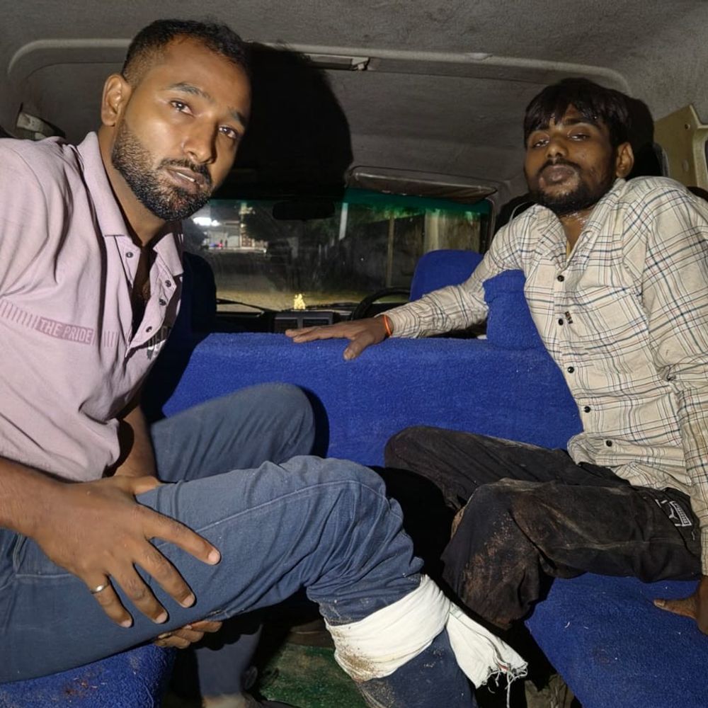 पुलिस ने 2 बदमाशों को दौड़ाकर पैर में गोली मारी:गाजियाबाद के अंकुर विहार में पुलिस पर फायरिंग की, लूट व चोरी का चलाते थे गैंग