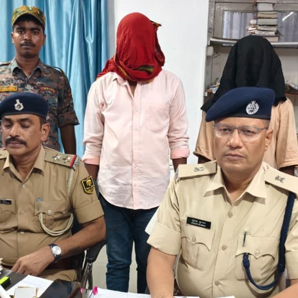 नहाते वक्त वीडियो बनाया, वायरल करने की दी धमकी:ब्लैकमेल कर एक साल बनाया शारीरिक संबंध, एफआईआर के 24 घंटे में आरोपी गिरफ्तार