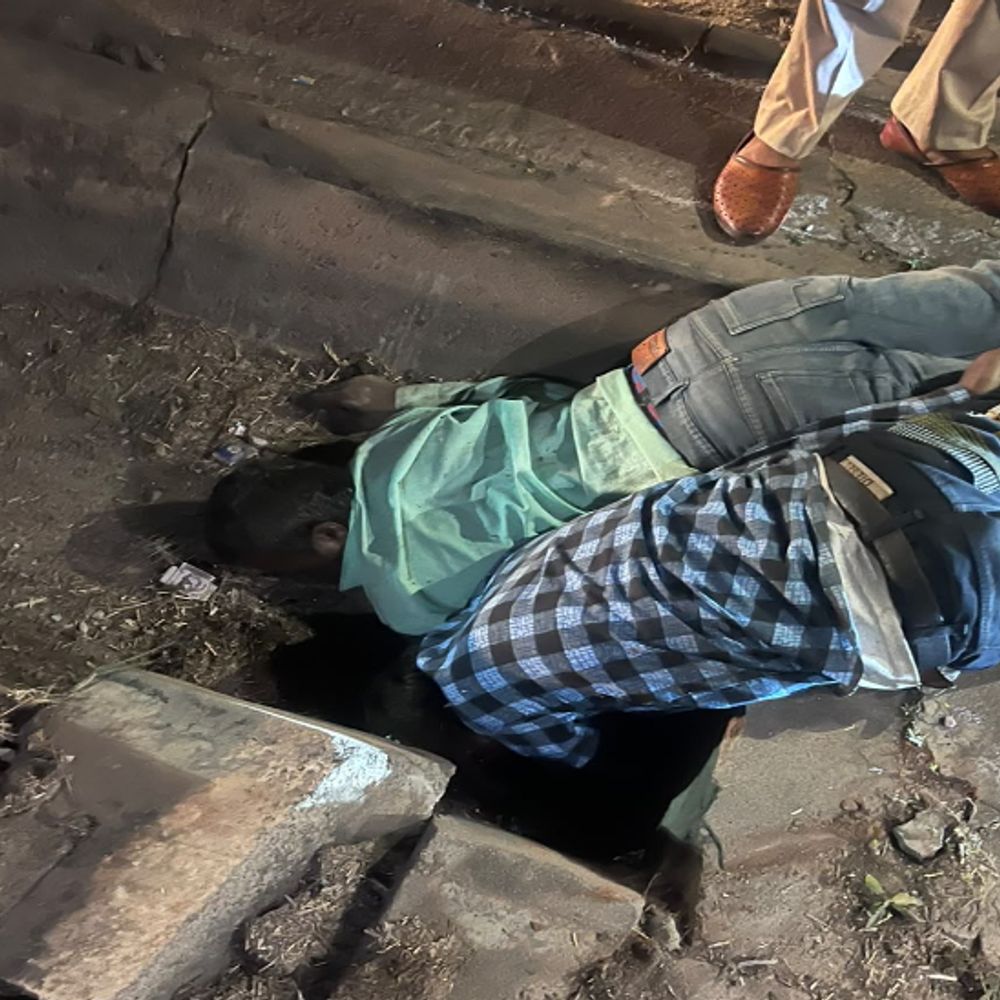 डिवाइडर से टकराई बाइक,दो युवकों की मौत:कोटा-उदयपुर हाईवे पर हुआ हादसा,नयागांव जा रहे थे
