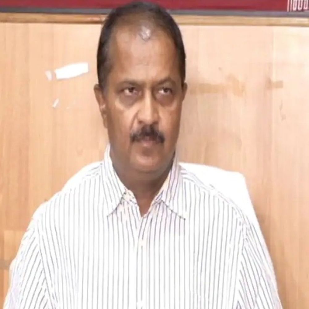 नीतीश के करीबी दीपक कुमार CMO से हटे:आपदा प्रबंधन प्राधिकरण के उपाध्यक्ष बनाए गए; 2021 से CM के प्रधान सचिव थे