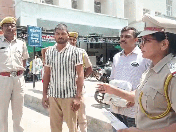 चंबल के बीहड़ में 3-फीट गड्‌ढे में छिपाई थी ज्वेलरी:2 महीने उदयपुर में मजदूरी करते हुए रेकी की; 1 करोड़ की चोरी मामले में 3 आरोपी गिरफ्तार