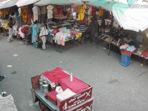 जालंधर के टिक्कियां वाला चौक के पास से बाइक चोरी:पीड़ित खुद CCTV पुलिस को सौंपी; कोई कार्रवाई न होने पर अब कमिश्नर दफ्तर जाने की तैयारी