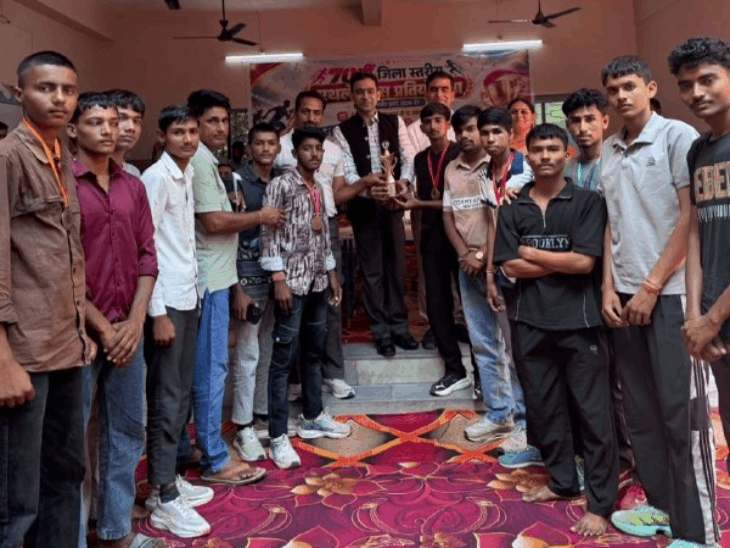 पाली के चार खिलाड़ियों का स्टेट लेवल टूर्नामेंट में सिलेक्शन:सारण स्कूल के स्टूडेंट्स ने एथलेटिक्स प्रतियोगिता में जीते पदक