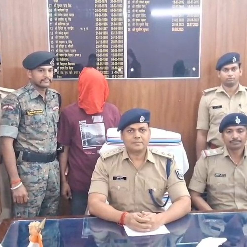 अररिया में 481 KG गांजा बरामद, एक तस्कर गिरफ्तार:पिकअप ड्राइवर भागा, नेपाल कनेक्शन की जांच जारी