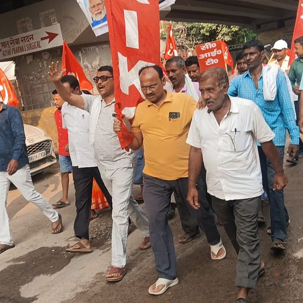 खगड़िया में किसान-मजदूर संगठनों का मार्च:पीएम-शाह और CEC का पुतला फूंका, SIR रद्द करने की मांग; नारेबाजी-प्रदर्शन