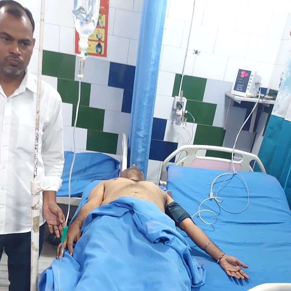 जौनपुर में युवक को खुद को गोली मारी:पेट में लगने से घायल, BHU ट्रामा सेंटर रेफर; पुलिस जांच में जुटी