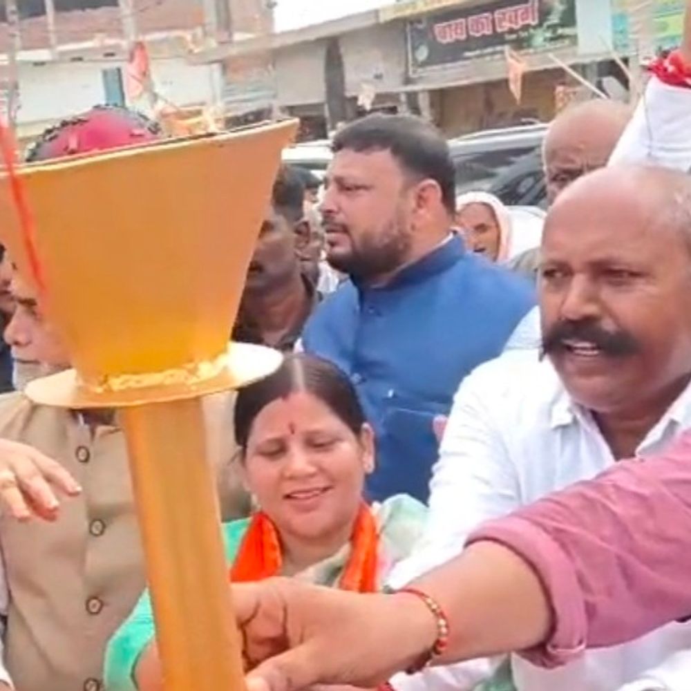 शेखपुरा-‘सेवा संकल्प सप्ताह’ के तहत भाजपा ने निकाली मशाल यात्रा:मंत्री ने जलाकर की शुरुआत; बोले- MLC चुनाव में NDA के सभी उम्मीदवार जीतेंगे