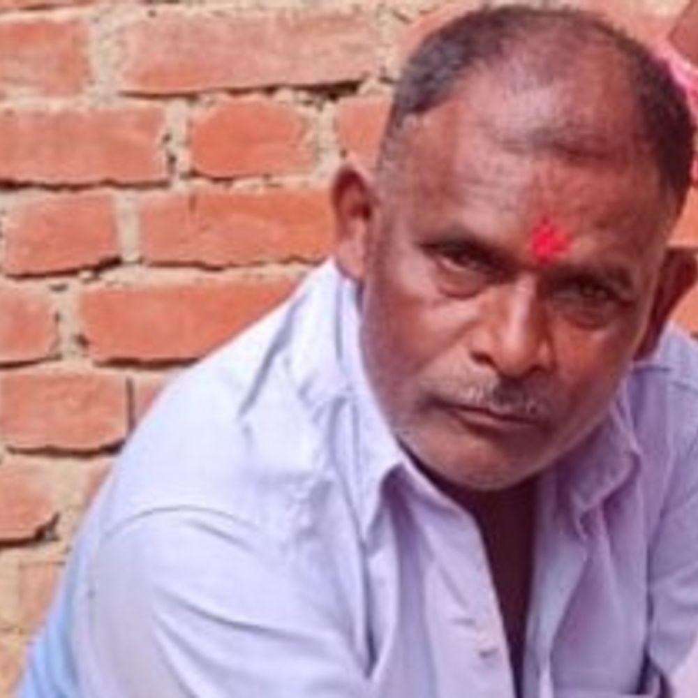 इटावा में बकरियों को बचाने में झुलसे होमगार्ड की मौत:छह दिन बाद सैफई में तोड़ा दम, बिजली के शॉर्ट सर्किट से लगी थी आग