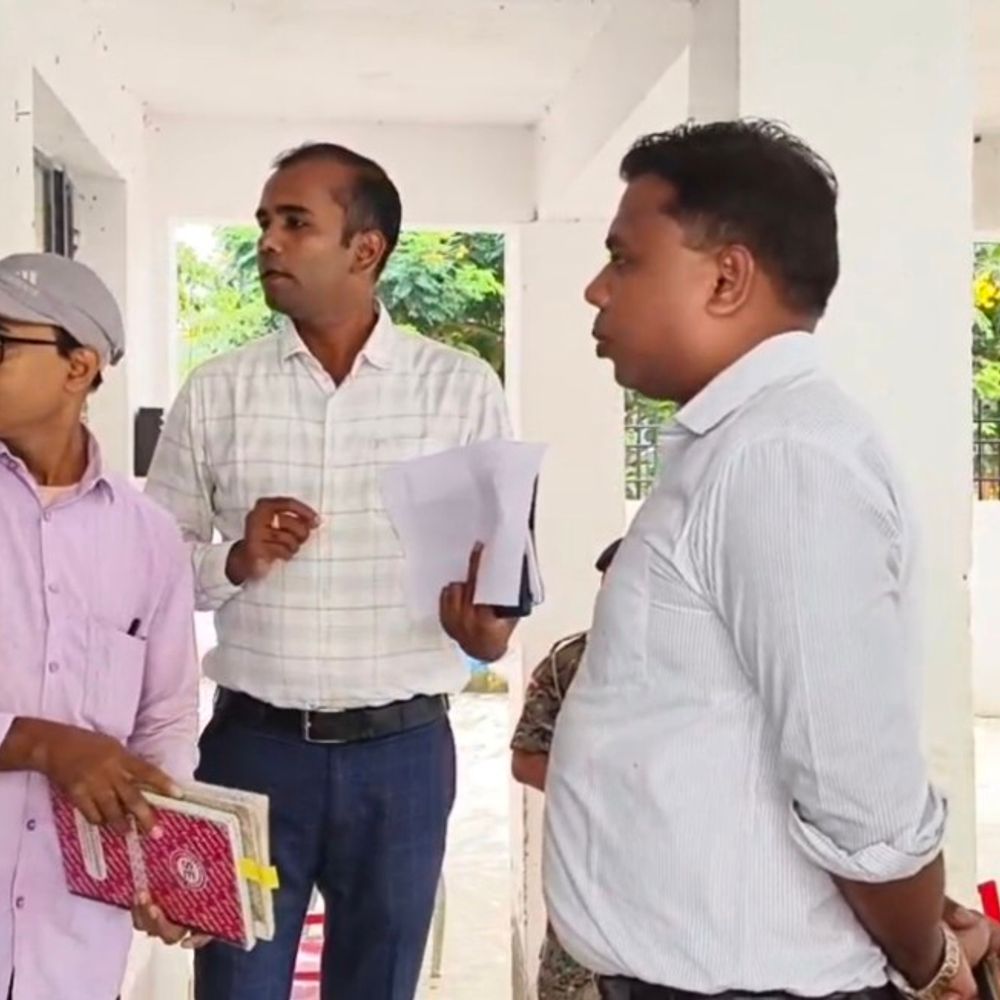 शेखपुरा में EVM-VVPAT वेयरहाउस की सुरक्षा जांच:डीएम ने किया मासिक निरीक्षण, सुरक्षा बलों को 24 घंटे सतर्क रहने का निर्देश