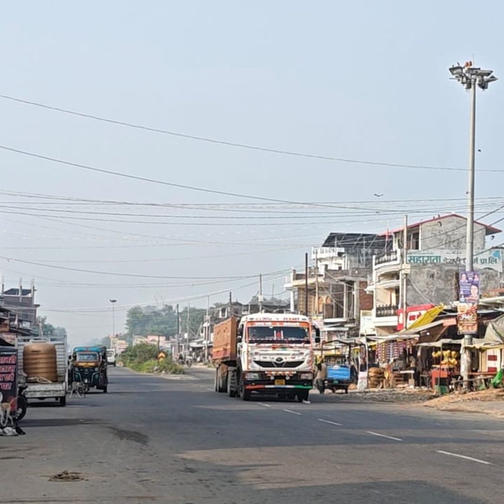 आजमगढ़ में रविवार को निकली बादलों वाली धूप:शनिवार को दोपहर के बाद बदला था मौसम, रात के तापमान में हो रही गिरावट