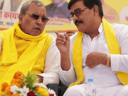 हाथी के उत्पात के बाद मलिक ने बंद किया मोबाइल:आजमगढ़ के दीदारगंज विधानसभा से 2027 में कर रहे हैं दावेदारी, 5 वर्षों से पाले हैं हाथी