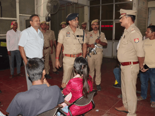 पीईटी-2026 को लेकर प्रशासन अलर्ट:आजमगढ़ के 30 केंद्रों पर 13,344 परीक्षार्थी देंगे परीक्षाडीएम रविंद्र कुमार ने दिए सख्त निर्देश