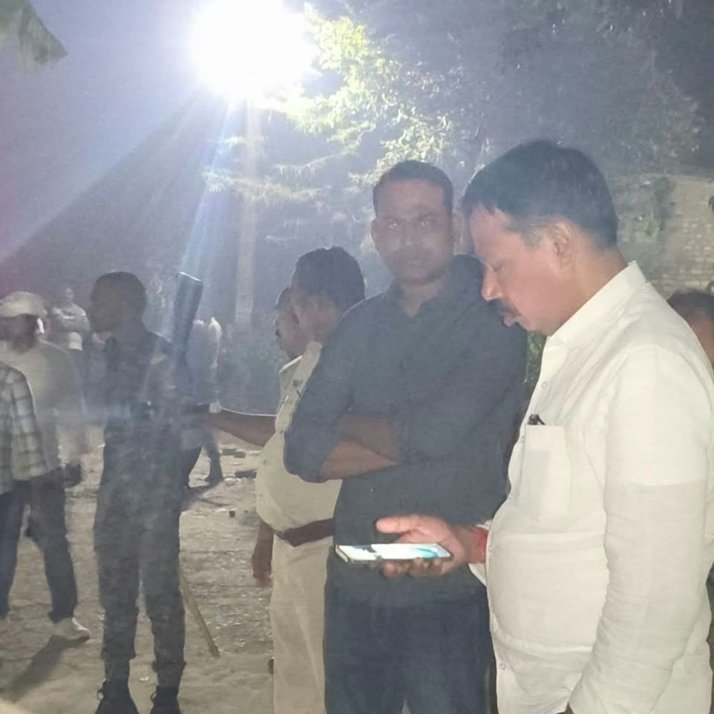 समस्तीपुर में स्वर्ण कारोबारी की गोली मारकर हत्या:दुकान बंद कर घर लौट रहे थे, बदमाशों ने मारी दो गोलियां; सोने-चांदी और बाइक सुरक्षित