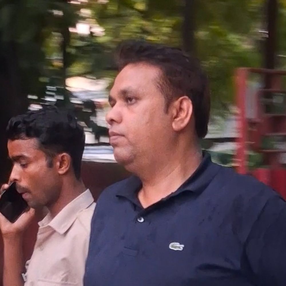 फर्जी आधार-पासपोर्ट गिरोह का मास्टरमाइंड एजाज कमर गिरफ्तार:लंदन कनेक्शन की जांच तेज; नगर थाने से 100 मीटर दूर चल रहा था फर्जीवाड़ा
