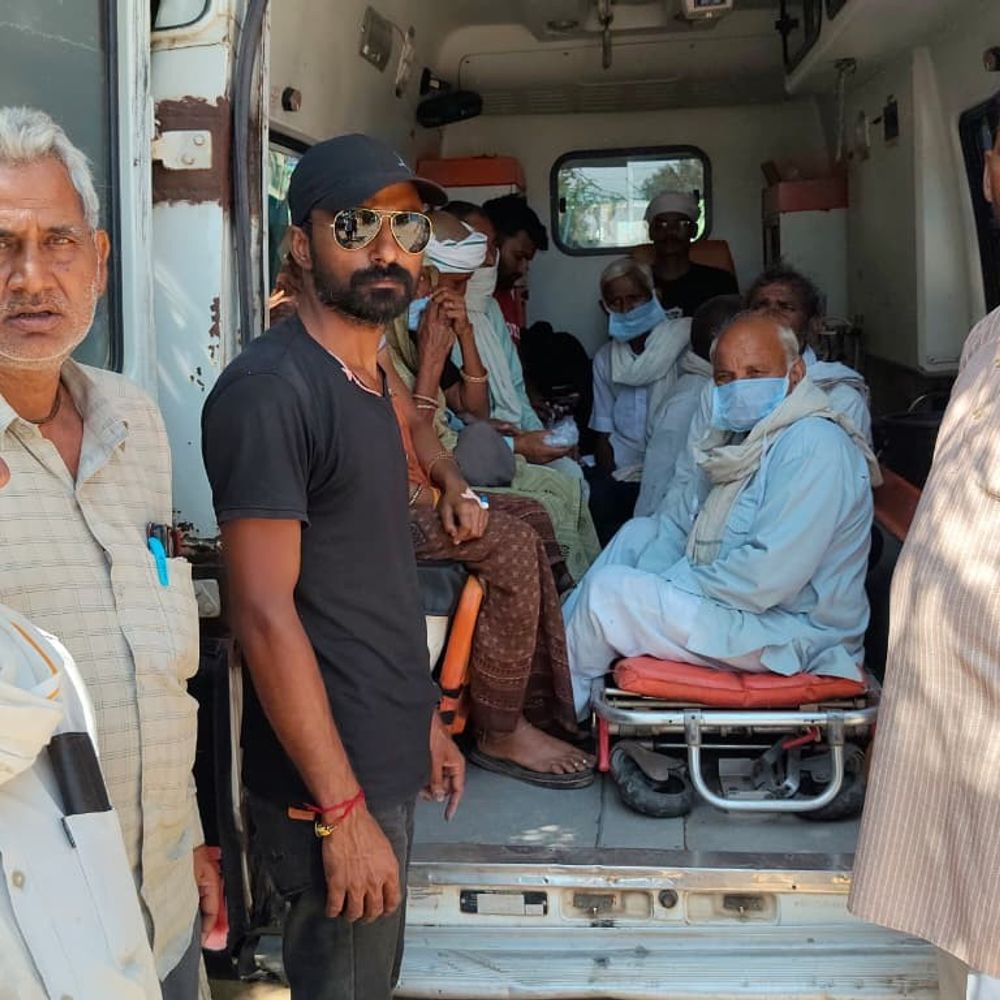 मुरैना में वायरल फीवर से दो महिलाओं की मौत:गांव में 70 लोगों के डेंगू सैंपल लिए, 4 पॉजिटिव निकले; 150 लोग बीमार