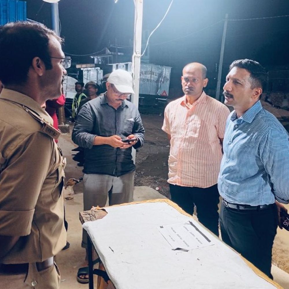 लखनऊ में गोमती नदी का जलस्तर घटा:बाढ़ कम होने के संकेत, इटौंजा- फैजुल्लागंज में अब तक 5,200 राहत किट बांटी गईं