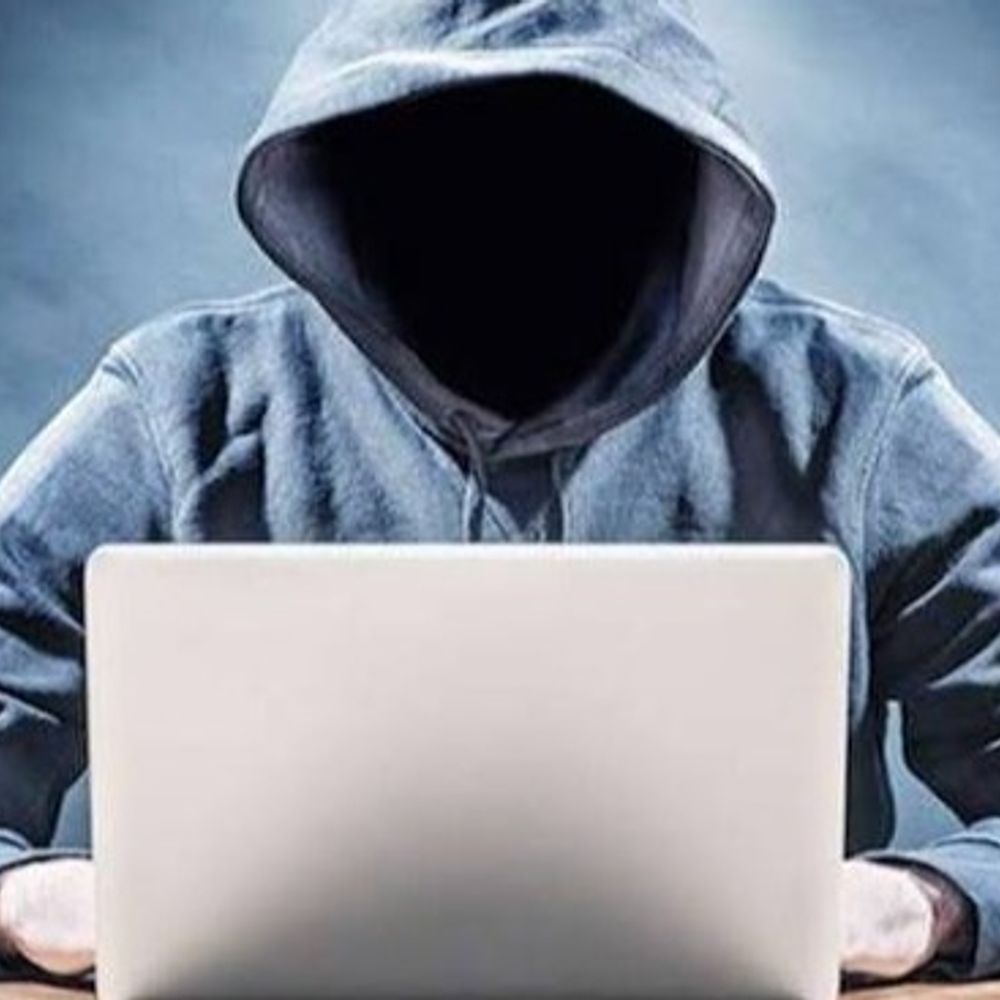 नोएडा में पांच लोगों से 35 लाख ठगे:शेयर ट्रेडिंग, एपीके और नौकरी लगवाने के जाल में फंसाया