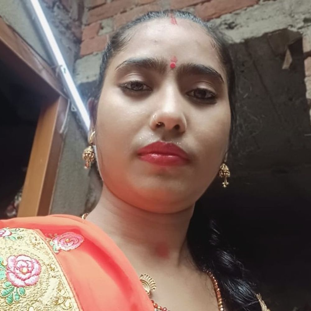 भोजपुर में जहरीले सांप ने महिला को काटा:बच्चों के साथ पलंग पर सो रही थी, इलाज के दौरान इमरजेंसी वार्ड में तोड़ा दम