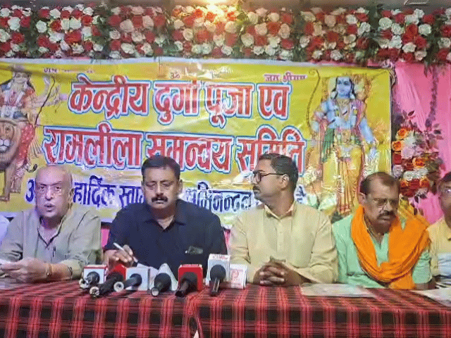 अयोध्या में 2700 जगह स्थापित होंगी मां दुर्गा की प्रतिमाएं:20 को निकलेगी शोभायात्रा,19 अक्टूबर की रात जीआईसी मैदान में जुटेंगी प्रतिमाएं