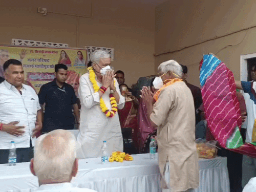 कृषि मंत्री डॉ किरोड़ी ने किया विभिन्न वार्डों का निरीक्षण:स्थानीय लोगों से समस्याएं जानी, अधिकारियों को समाधान के लिए निर्देश