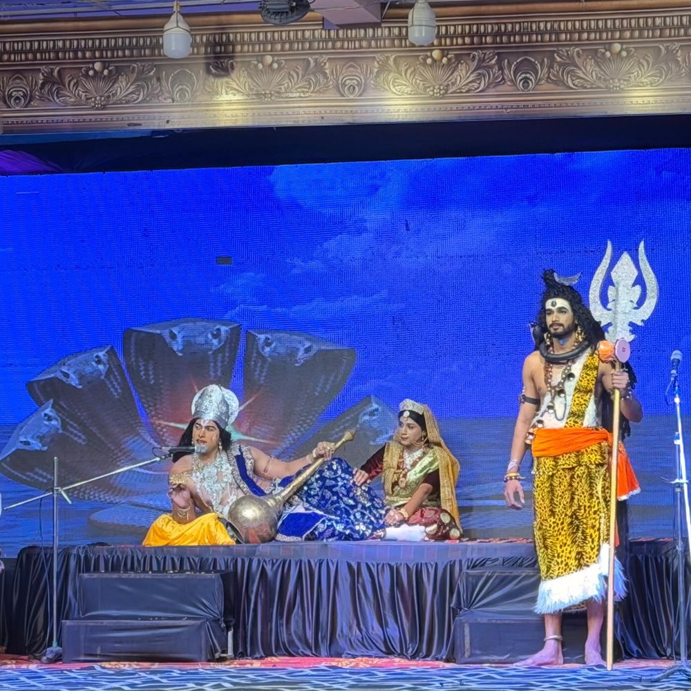 रावण के अत्याचार से त्रस्त हुई धरा:श्रीराम ने लिया जन्म, छोटी बाजार में किरीट-मुकुट और मंच पूजन के साथ 14 दिवसीय रामलीला शुरू