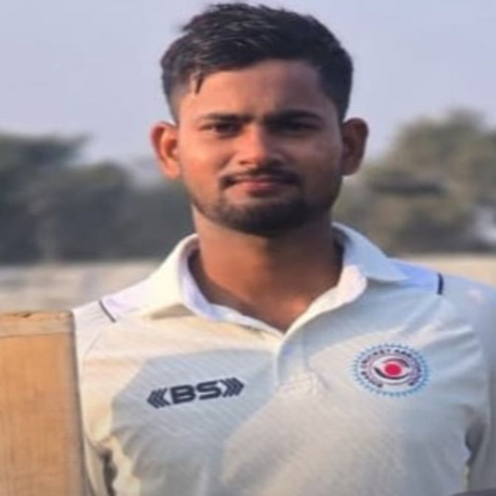 नालंदा के नमन गौरव का बिहार रणजी टीम में चयन:11 अक्टूबर को यूपी के खिलाफ राजगीर में करेंगे डेब्यू; अंडर-23 के डेब्यू मैच में दोहरा शतक जड़ा था