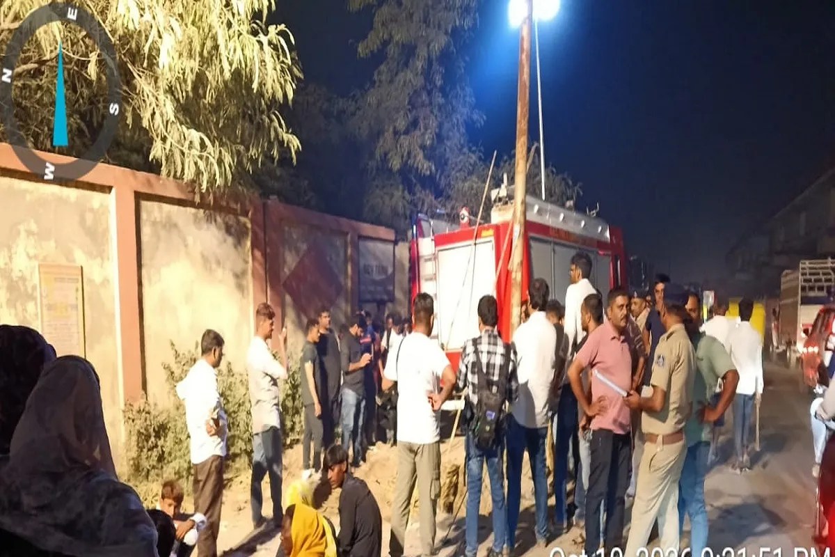 Ahmedabad news: खुले सीवरेज में गिरी 9 साल की दृष्टिबाधित बच्ची,  दूसरे दिन भी नहीं चला पता