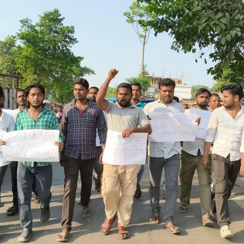 मधेपुरा में ‘वोट बचाओ सत्याग्रह’:युवा कांग्रेस ने CEC के इस्तीफे की मांग की; SIR और मतदाता सूची में बदलाव को लेकर जताया विरोध
