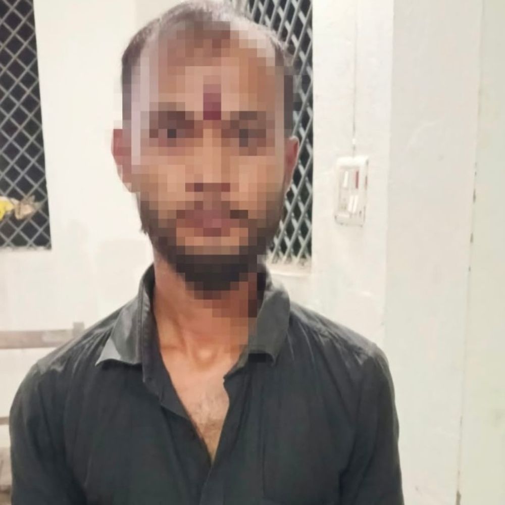 सीतामढ़ी में हत्या का आरोपी पिंटू गिरी गिरफ्तार:लूट, शराब तस्करी सहित चार गंभीर मामलों में था वांछित