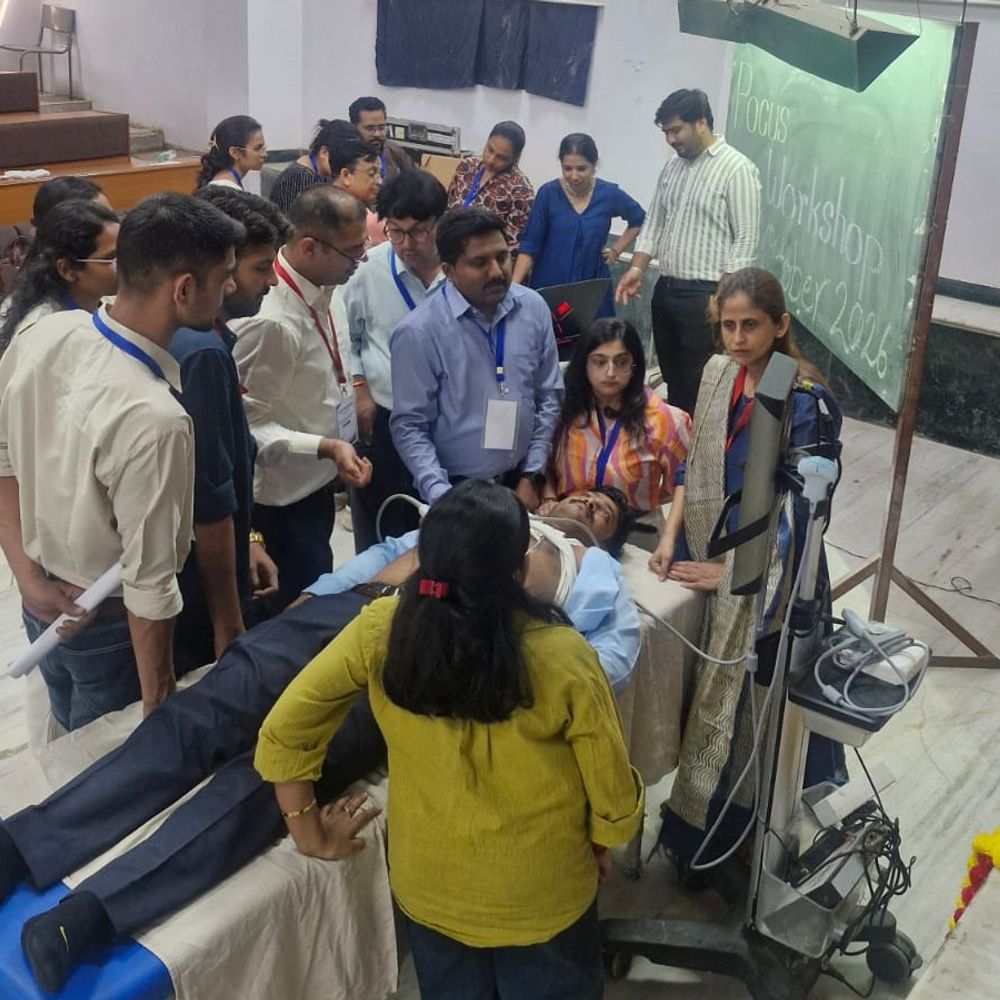 झालावाड़ मेडिकल कॉलेज में अल्ट्रासाउंड तकनीक की ट्रेनिंग:80 डॉक्टरों ने सीखा इमरजेंसी में तुरंत जांच का तरीका, मरीजों को होगा फायदा