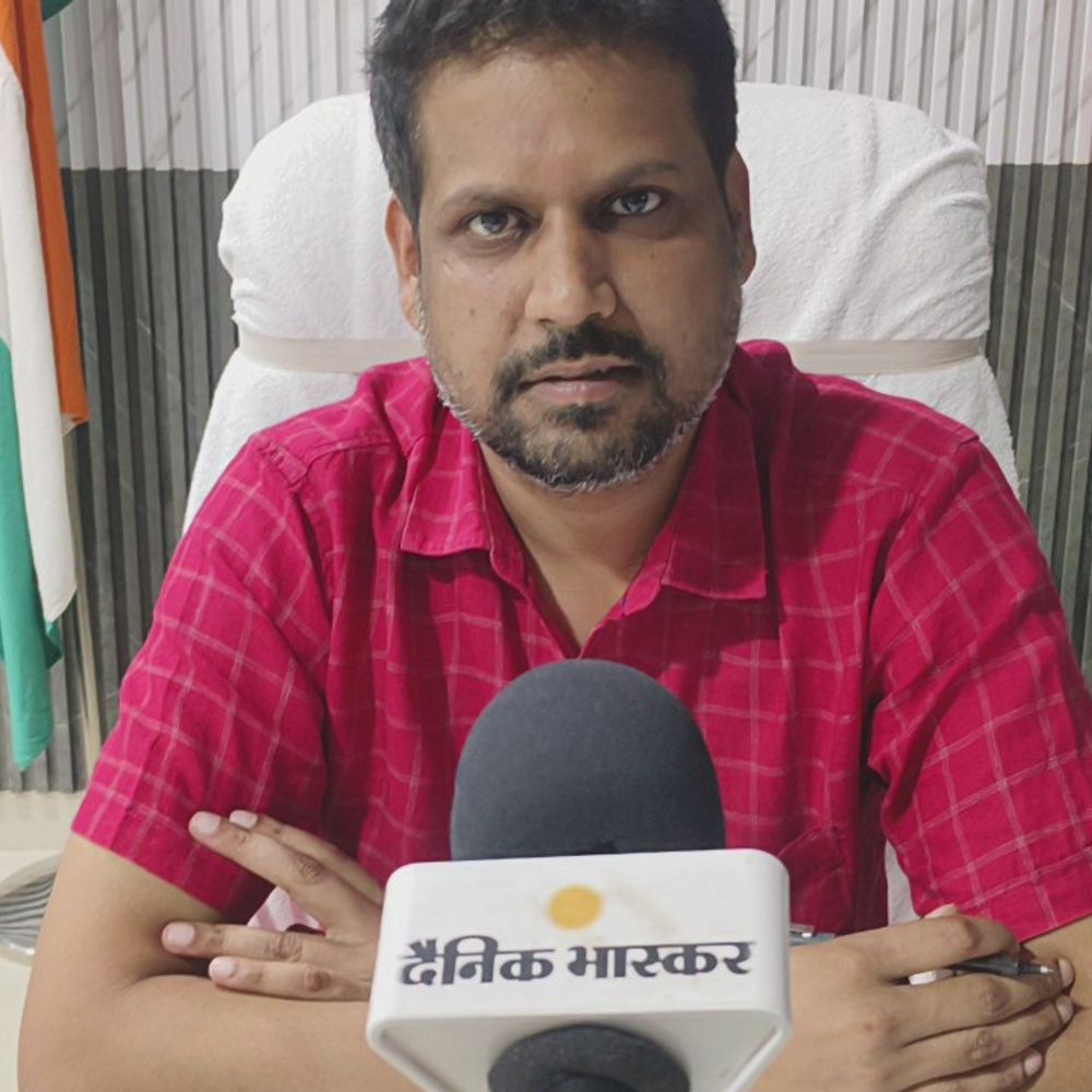 मऊ में फार्म-7 से झूठी शिकायत करना पड़ेगा भारी:निर्वाचन विभाग की चेतावनी, हो सकती है एक साल की जेल और जुर्माना