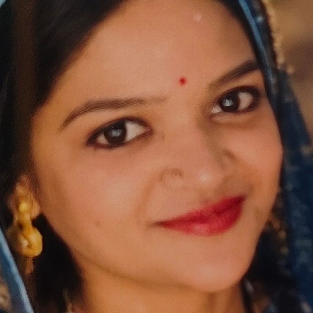 देवास में फांसी लगाने से महिला की मौत:पति ने किचन में साड़ी के फंदे पर लटका देखा; मायके पक्ष ने जताया हत्या का संदेह