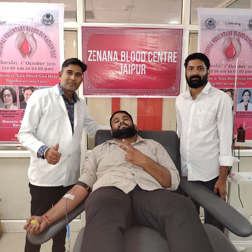 जनाना हॉस्पिटल में रक्तदान शिविर:स्टाफ समेत अन्य 50 से ज्यादा लोगों ने ब्लड डोनेट किया