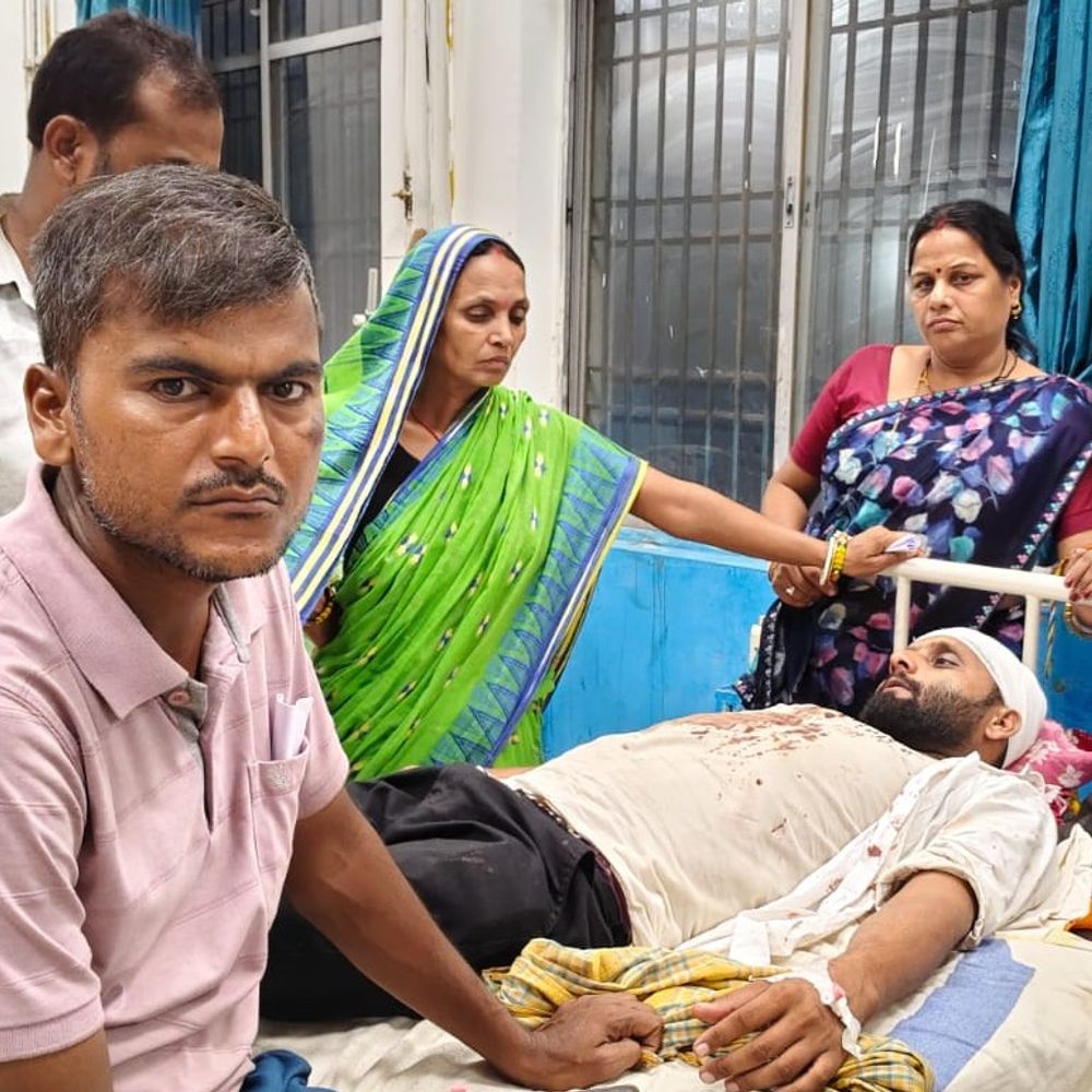 सहरसा में 2 पक्षों के बीच हिंसक झड़प:आंगनबाड़ी केंद्र के शिलान्यास पर विवाद, 5 लोग जख्मी, अस्पताल में भर्ती