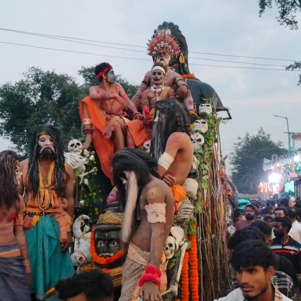कड़ी सुरक्षा में निकला महावीरी अखाड़ा जुलूस:गोपालगंज के थावे में शांतिपूर्ण माहौल में संपन्न हुआ कार्यक्रम