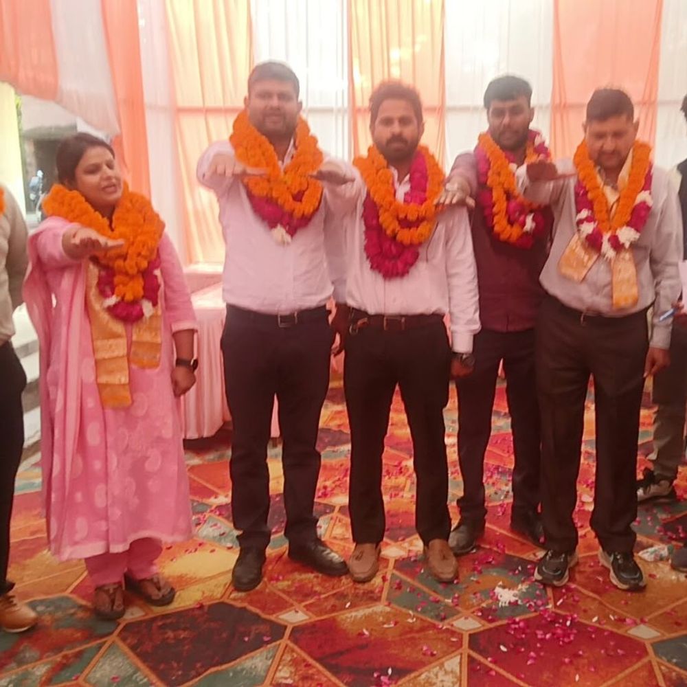 मथुरा लेखपाल संघ चुनाव में कपिल उपाध्याय अध्यक्ष बने:गौरव कुमार को दोबारा तहसील मंत्री की जिम्मेदारी, नेहा चौधरी वरिष्ठ उपाध्यक्ष चुनी गईं