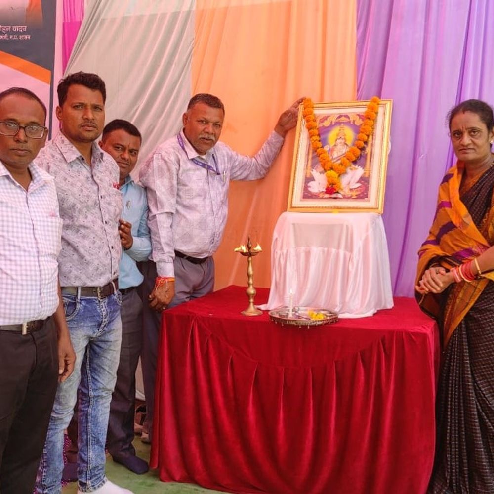 नेपानगर में रोजगार मेला, 208 युवक-युवतियों का प्राथमिक चयन:8 निजी कंपनियों ने 331 युवाओं के लिए इंटरव्यू, नौकरी के अवसर मिले