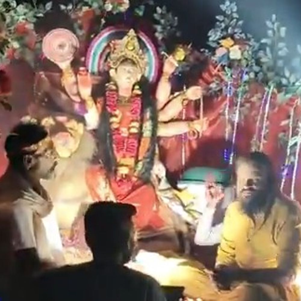 मऊगंज में 1200 से ज्यादा दुर्गा प्रतिमाओं का विसर्जन:जुलूस के साथ पहुंचीं देवी मां, अष्टभुजा धाम के देवलहा घाट पर भीड़