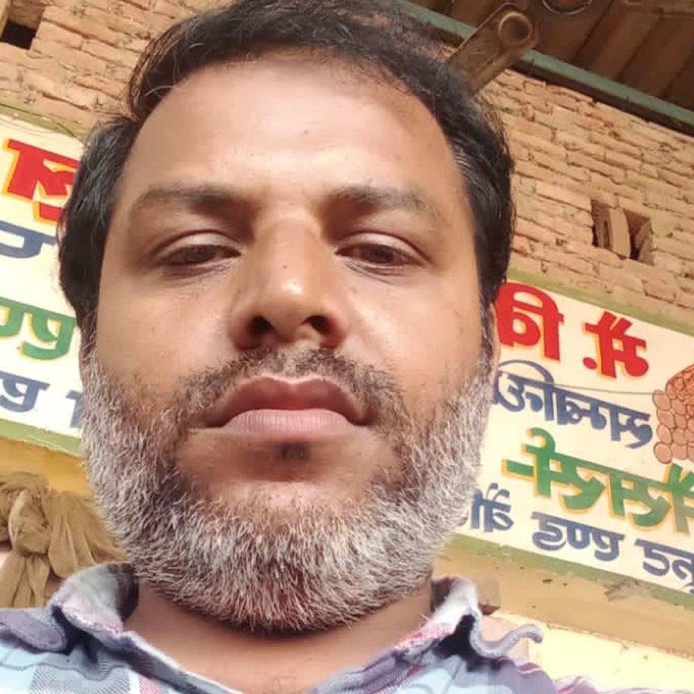 बेकाबू ट्रक ने ई-रिक्शा सवार को रौंदा, एक की मौत:मेरठ में हुई घटना में एक घायल, परिवार में मातम; पुलिस जांच में जुटी