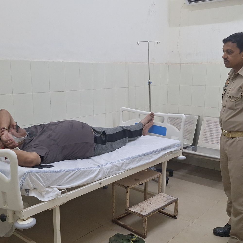 भूमि की पैमाइश करने पहुंची राजस्व टीम पर पथराव:SI समेत 5 घायल, 24 नामजद और 30 अज्ञात पर केस