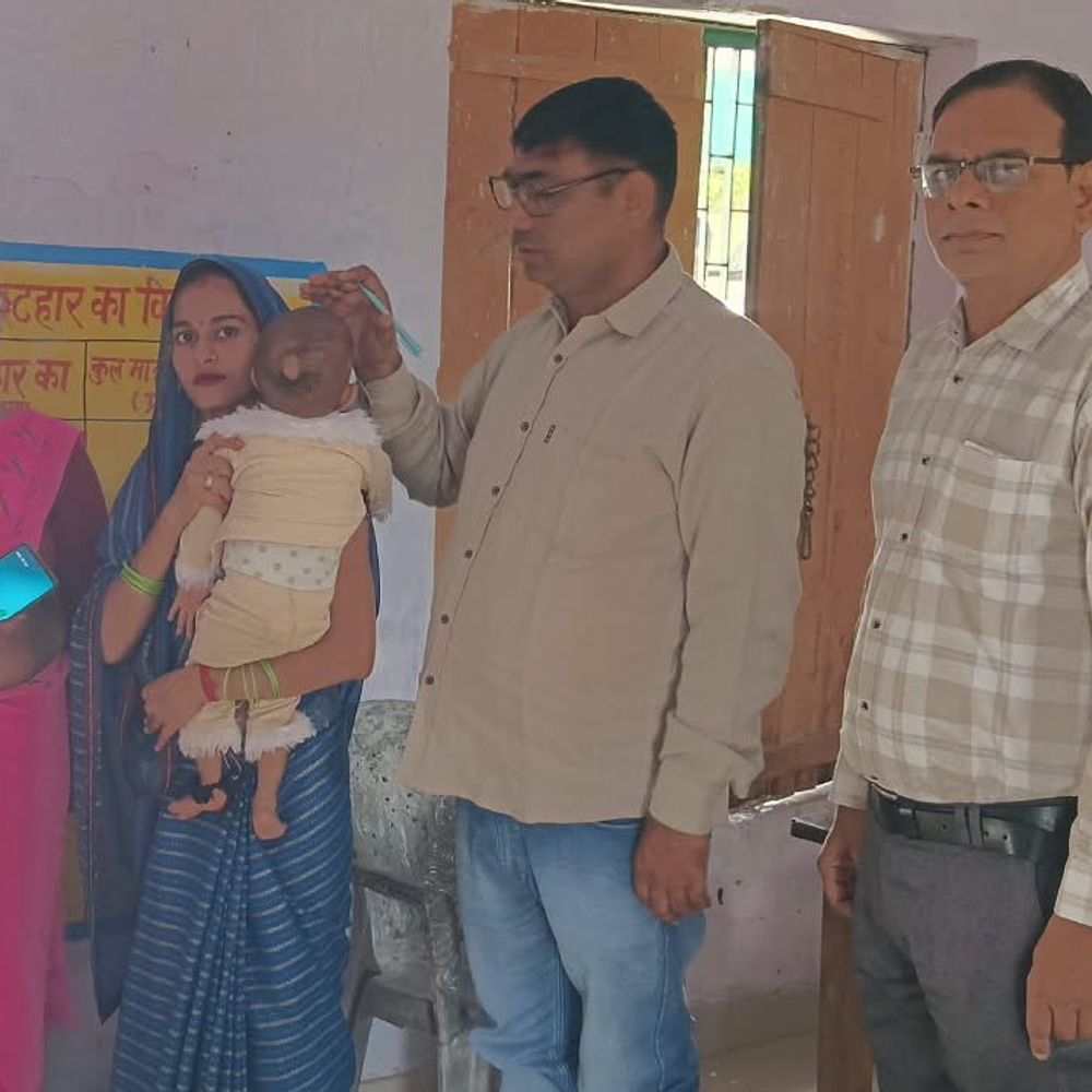 फतेहाबाद में स्वास्थ्य परीक्षण:RBSK टीम ने आंगनबाड़ी केंद्र पर की स्क्रीनिंग, कटे होंठ-तालू का कराया सफल ऑपरेशन