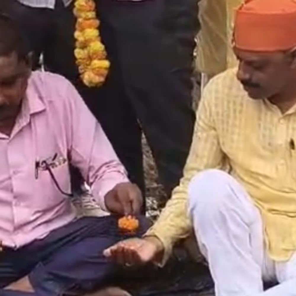 बड़हलगंज में कम्पोस्ट पिट शिलान्यास:जैविक कचरे से बनेगी प्राकृतिक खाद, किसानों को उर्वरता बढ़ाने का संदेश