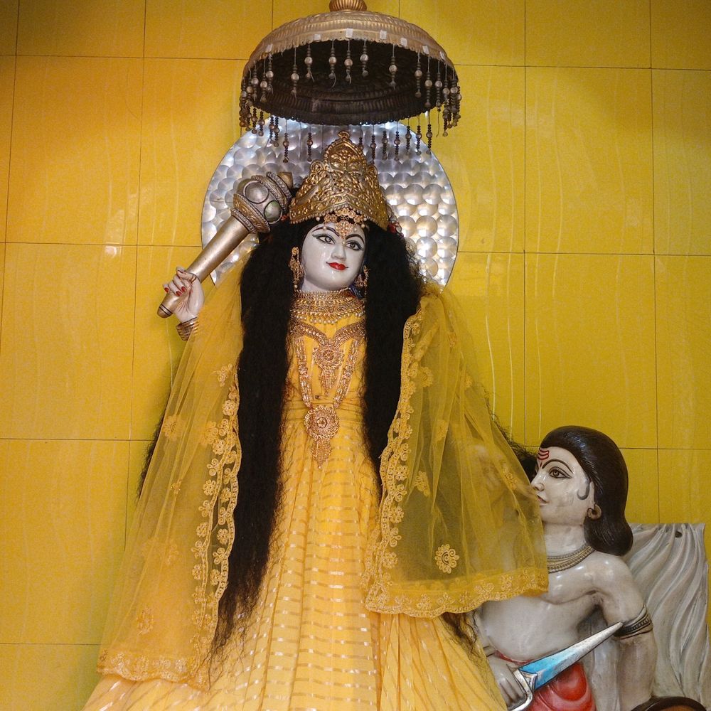 बगलामुखी मंदिर में पूरी होती हैं हर मनोकामनाएं:गोपालगंज के नवका टोला में है सिद्ध पीठ, 1963 से साधना कर रहे महर्षि शिवानंद परमहंस