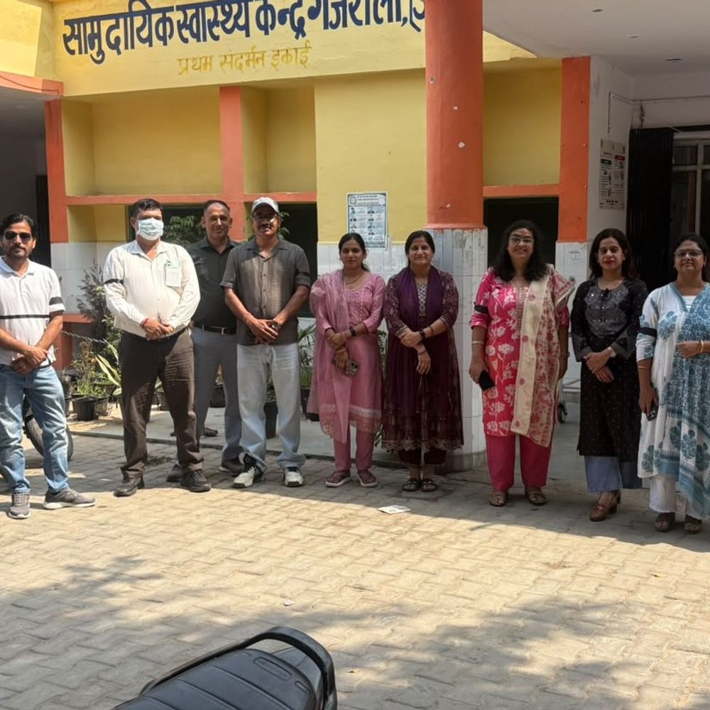 एनएचएम कर्मचारियों का आंदोलन:पांच सूत्रीय मांगों को लेकर ज्ञापन सौंपा, अनिश्चितकालीन धरने की चेतावनी