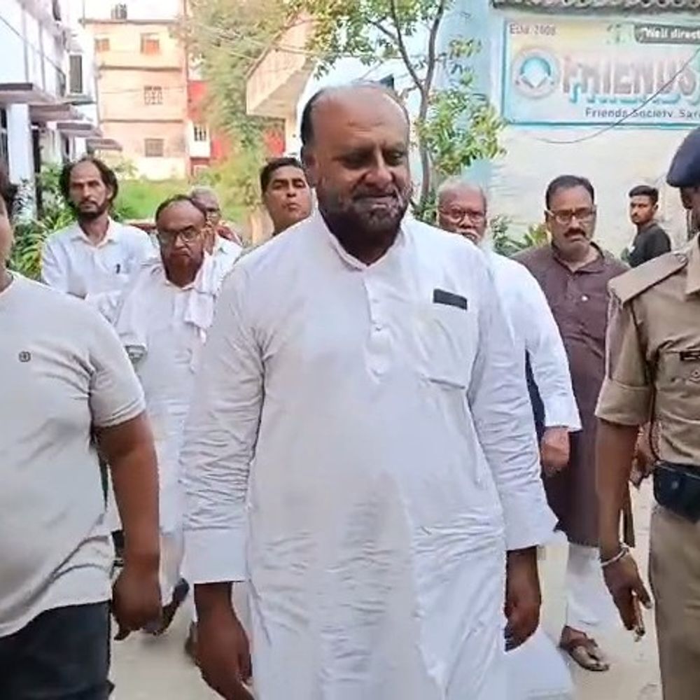 निर्दलीय प्रत्याशी सयैद नजमुल होदा ने शिक्षकों से मांगा समर्थन:सारण शिक्षक निर्वाचन क्षेत्र से मैदान में, बोले- 40 साल से समस्याओं का हल नहीं
