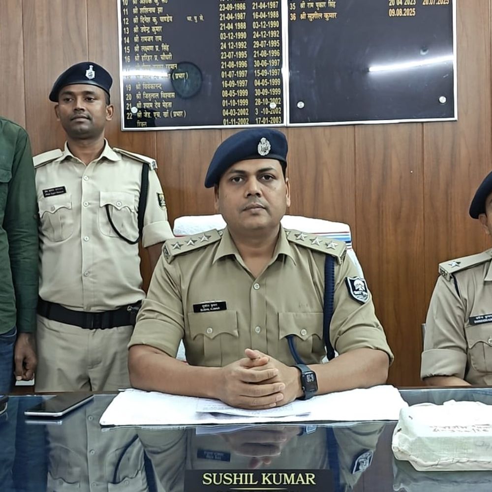 अररिया में 100 ग्राम स्मैक के साथ युवक गिरफ्तार:आरोपी का पहले से है आपराधिक रिकॉर्ड, बाइक भी जब्त