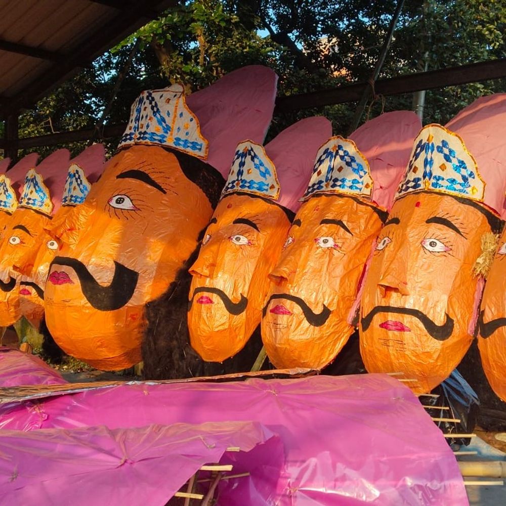 जमशेदपुर में 51 फीट का होगा रावण का पुतला:वीर कुंवर सिंह मैदान में 21 अक्टूबर को होगा आयोजन, बंगाल के कारीगर कर रहे तैयार
