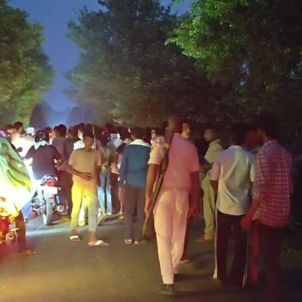 सीवान में 3 दिन से लापता वेल्डर का शव मिला:मेडिकल जांच कराने निकला था युवक, बाइक अब तक बरामद नहीं; मोबाइल से खुलेगा मौत का कारण