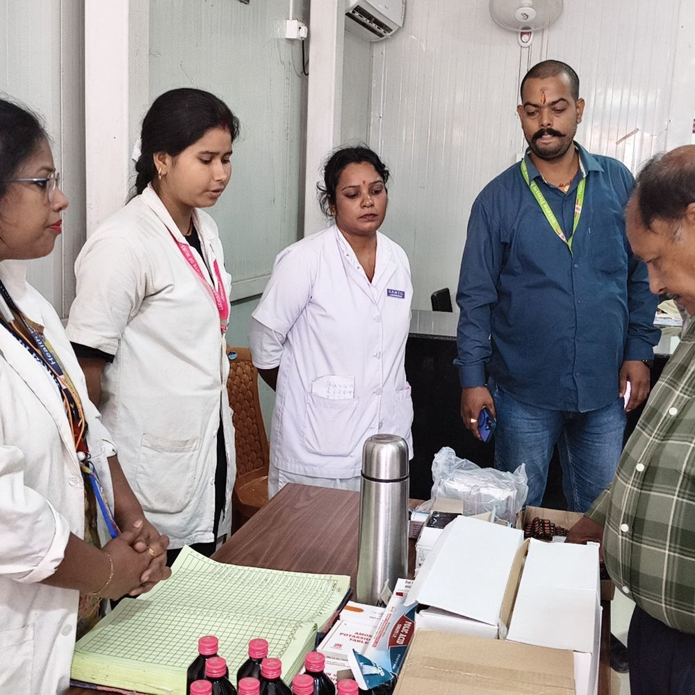 लखीसराय सदर अस्पताल में सीएस का औचक निरीक्षण:इमरजेंसी में 24 घंटे डॉक्टरों की मौजूदगी के निर्देश, सफाई पर जोर; दलालों से सावधान रहने की अपील